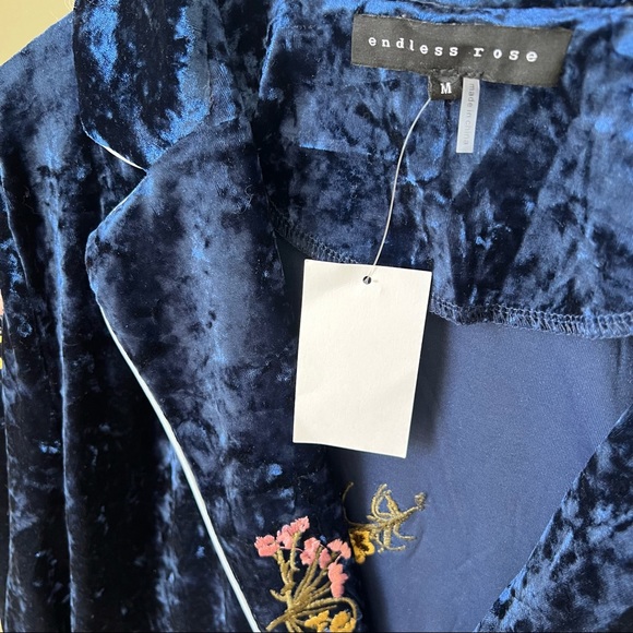 NWT🔖Endless Rose Blue Embroidered Velvet Pajama Jacket Floral Retro Vintage - Picture 10 of 13